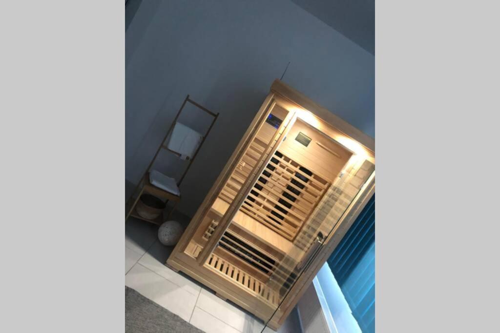 Stadtsuite Mit Sauna In Wiener Neustadt 135 M2 Ngoại thất bức ảnh