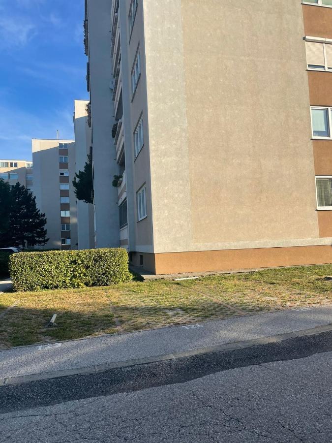 Stadtsuite Mit Sauna In Wiener Neustadt 135 M2 Ngoại thất bức ảnh